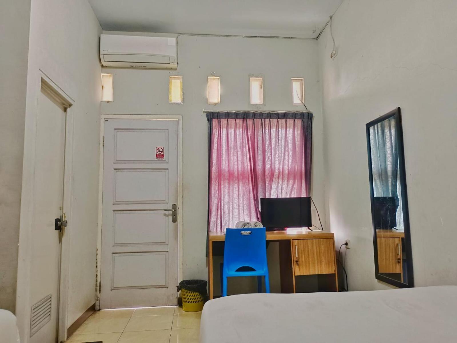 Oemah Jawa Guesthouse Джембер Экстерьер фото
